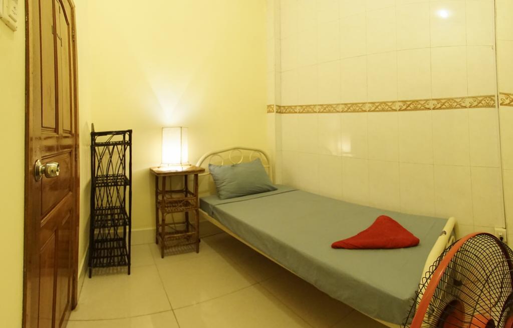 Riverside Backpackers بنوم بنه المظهر الخارجي الصورة