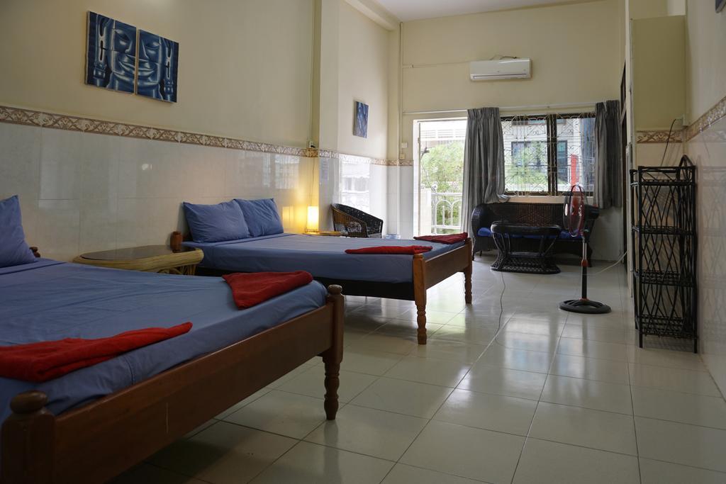 Riverside Backpackers بنوم بنه الغرفة الصورة