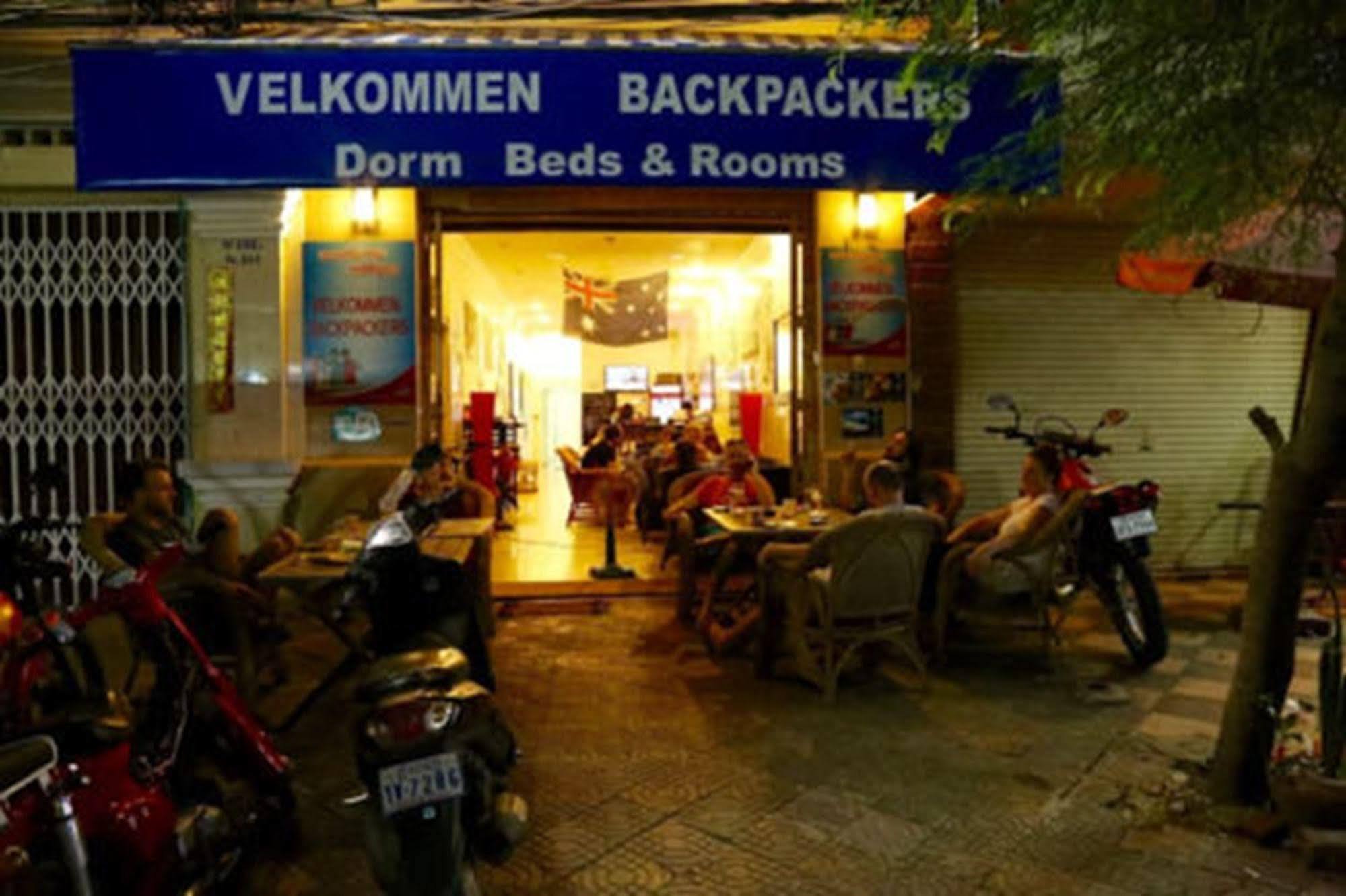 Riverside Backpackers بنوم بنه المظهر الخارجي الصورة